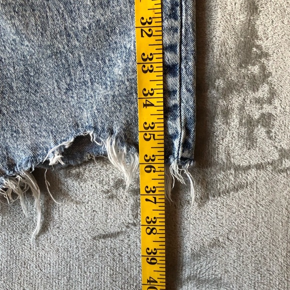 Time and Tru Women Mid-Rise Jeans Size 20 Light Wash Fringe Hem Distressed Plus - Picture 13 of 15